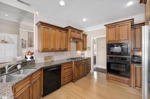 104 Marsh Spring Ct, Greer, SC 29650 photo 12