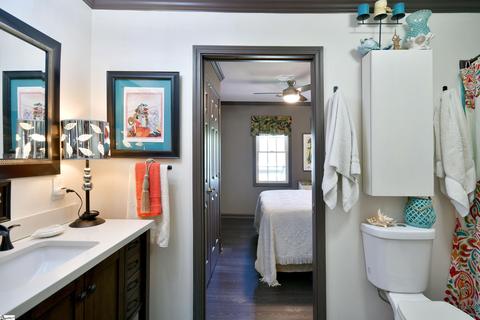 106 Mcdaniel Ave, Easley, SC 29640 photo 20