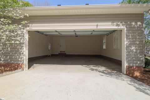 207 Fairfax Rd, Easley, SC 29642 photo 4