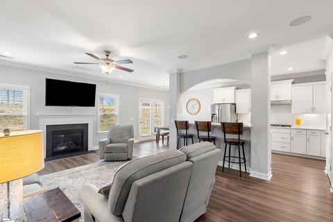 303 Avendell Dr, Easley, SC 29642 photo 2