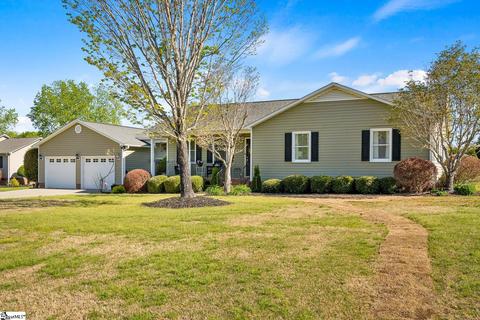 110 Hemlock Dr, Williamston, SC 29697 photo 4