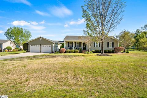 110 Hemlock Dr, Williamston, SC 29697 photo 3