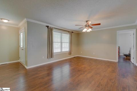 124 Colonial Dr, Pelzer, SC 29669 photo 8