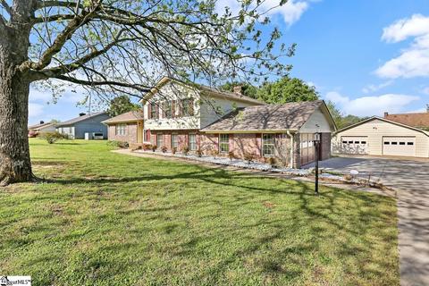 606 Couch Ln, Easley, SC 29642 photo 2