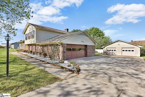 606 Couch Ln, Easley, SC 29642 photo 3