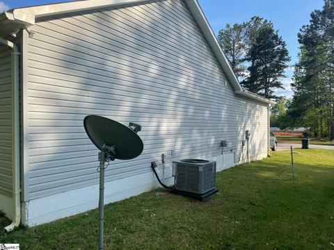 113 Stratford Pl, Clinton, SC 29325 photo 2
