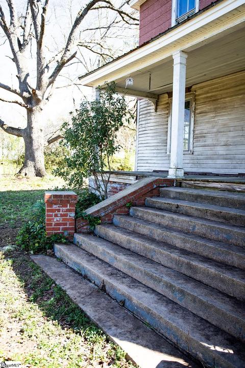 511 Professor Brown Ln, Starr, SC 29684 photo 4