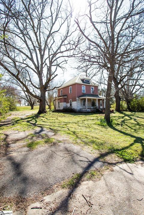 511 Professor Brown Ln, Starr, SC 29684 photo 6