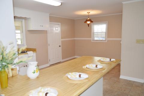 715 E Suber Rd, Greer, SC 29650 photo 10
