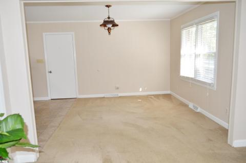 715 E Suber Rd, Greer, SC 29650 photo 5