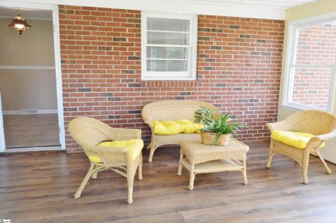 715 E Suber Rd, Greer, SC 29650 photo 13