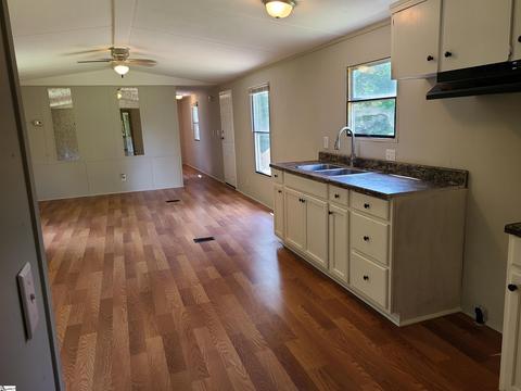 201 Brevard Dr, Easley, SC 29640 photo 10