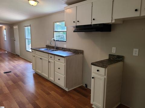 201 Brevard Dr, Easley, SC 29640 photo 9