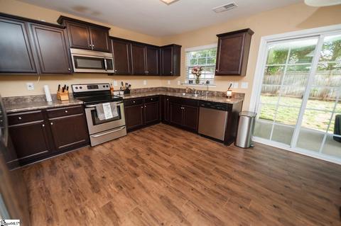 663 Markham Cir, Moore, SC 29369 photo 6