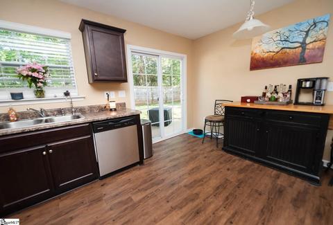 663 Markham Cir, Moore, SC 29369 photo 9