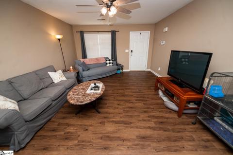 663 Markham Cir, Moore, SC 29369 photo 2