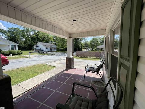 319 E Bearden St, Greer, SC 29651 photo 12