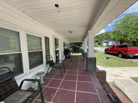 319 E Bearden St, Greer, SC 29651 photo 13