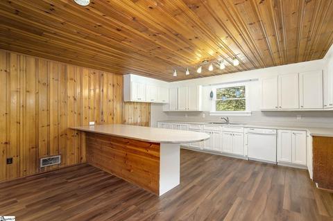 104 Mcbee Ave, Easley, SC 29640 photo 8