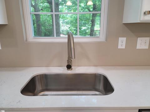 36 Hillcrest Dr, Greer, SC 29651 photo 17