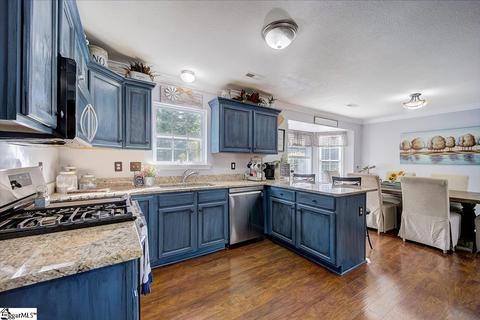 2 Rustcraft Dr, Greer, SC 29651 photo 8