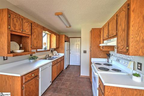 100 Flagstone Dr, Easley, SC 29642 photo 7