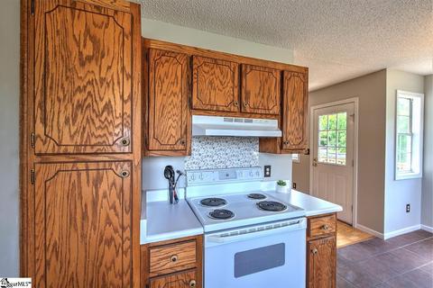 100 Flagstone Dr, Easley, SC 29642 photo 9