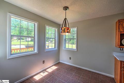 100 Flagstone Dr, Easley, SC 29642 photo 6