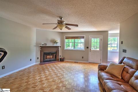 100 Flagstone Dr, Easley, SC 29642 photo 4