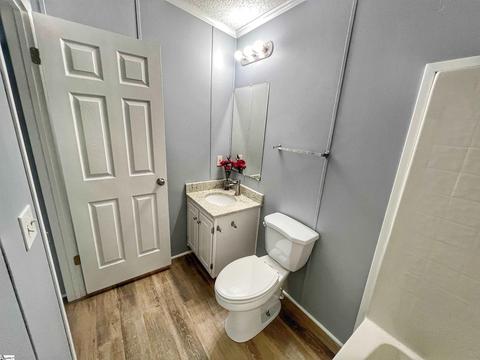 386 Burts Rd, Clinton, SC 29325 photo 9