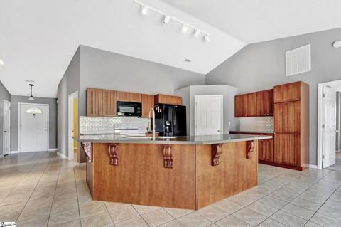 235 Cornelson Dr, Greer, SC 29651 photo 3