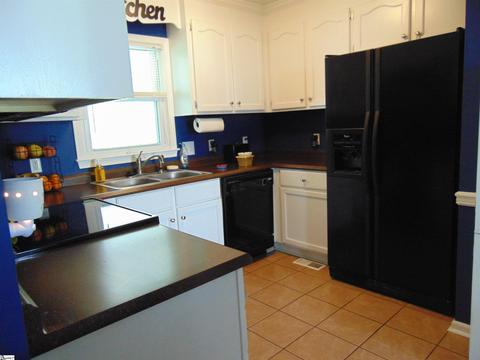 100 Harvard Ln, Easley, SC 29640 photo 2
