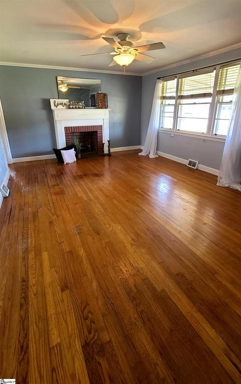 601 E Main St, Duncan, SC 29334 photo 3