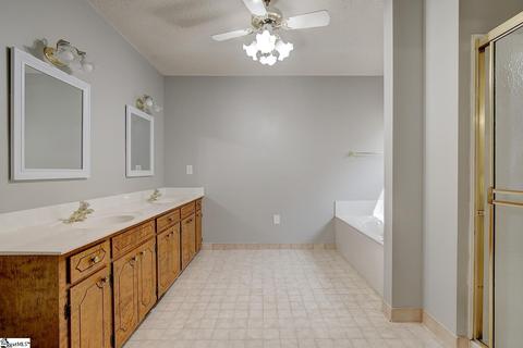 100 Circle Rd, Greer, SC 29651 photo 15