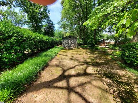 407 Laurel Rd, Easley, SC 29642 photo 4