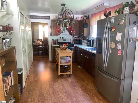 209 Mill St, Williamston, SC 29697 photo 8