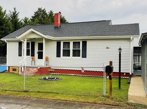 13 27th St, Greer, SC 29651 photo 1