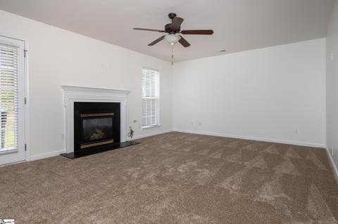 19 Killarney Ln, Greer, SC 29650 photo 4