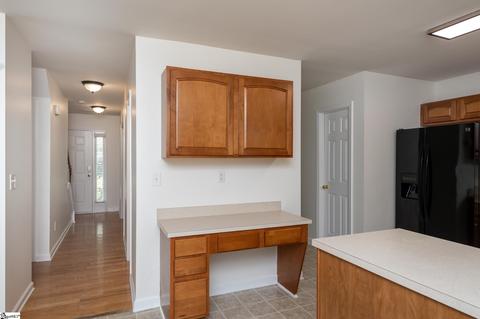 19 Killarney Ln, Greer, SC 29650 photo 7