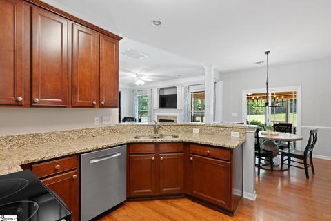612 Millervale Rd, Greer, SC 29650 photo 4