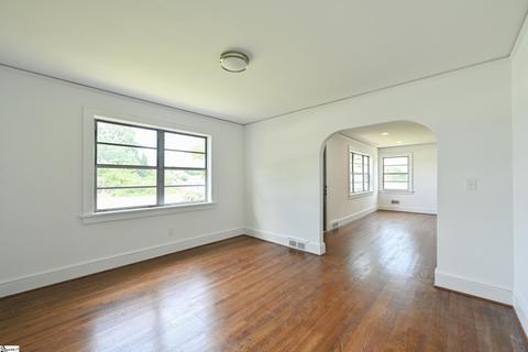 610 Hampton St, Greer, SC 29651 photo 6