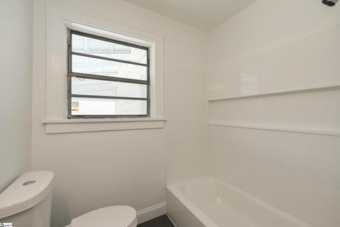 610 Hampton St, Greer, SC 29651 photo 18