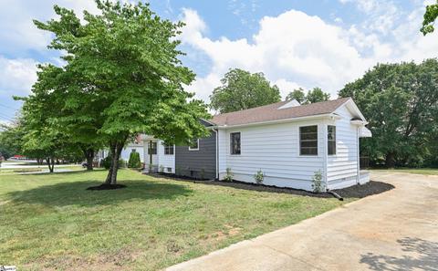 610 Hampton St, Greer, SC 29651 photo 2