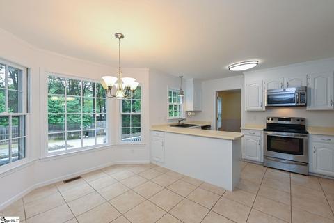 904 E Silverleaf St, Greer, SC 29650 photo 4