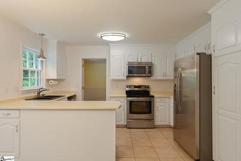 904 E Silverleaf St, Greer, SC 29650 photo 7