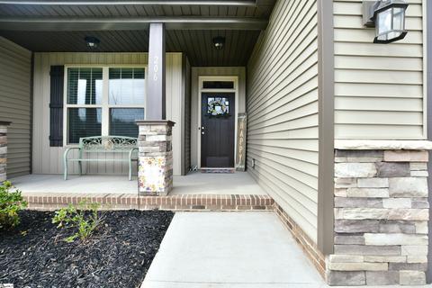 206 Spruce Creek Ct, Greer, SC 29651 photo 3