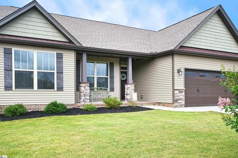206 Spruce Creek Ct, Greer, SC 29651 photo 2