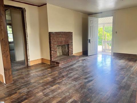 24 N Main St, Startex, SC 29377 photo 3
