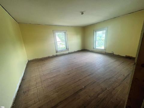 24 N Main St, Startex, SC 29377 photo 8