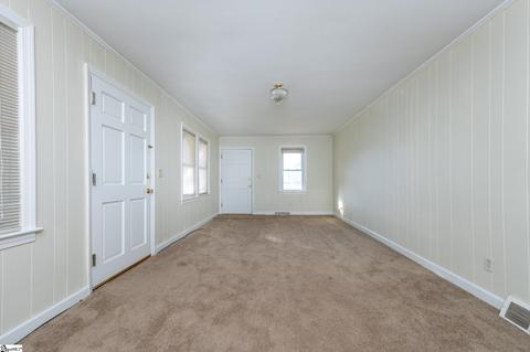 307 Murray Dr, Mauldin, SC 29662 photo 4